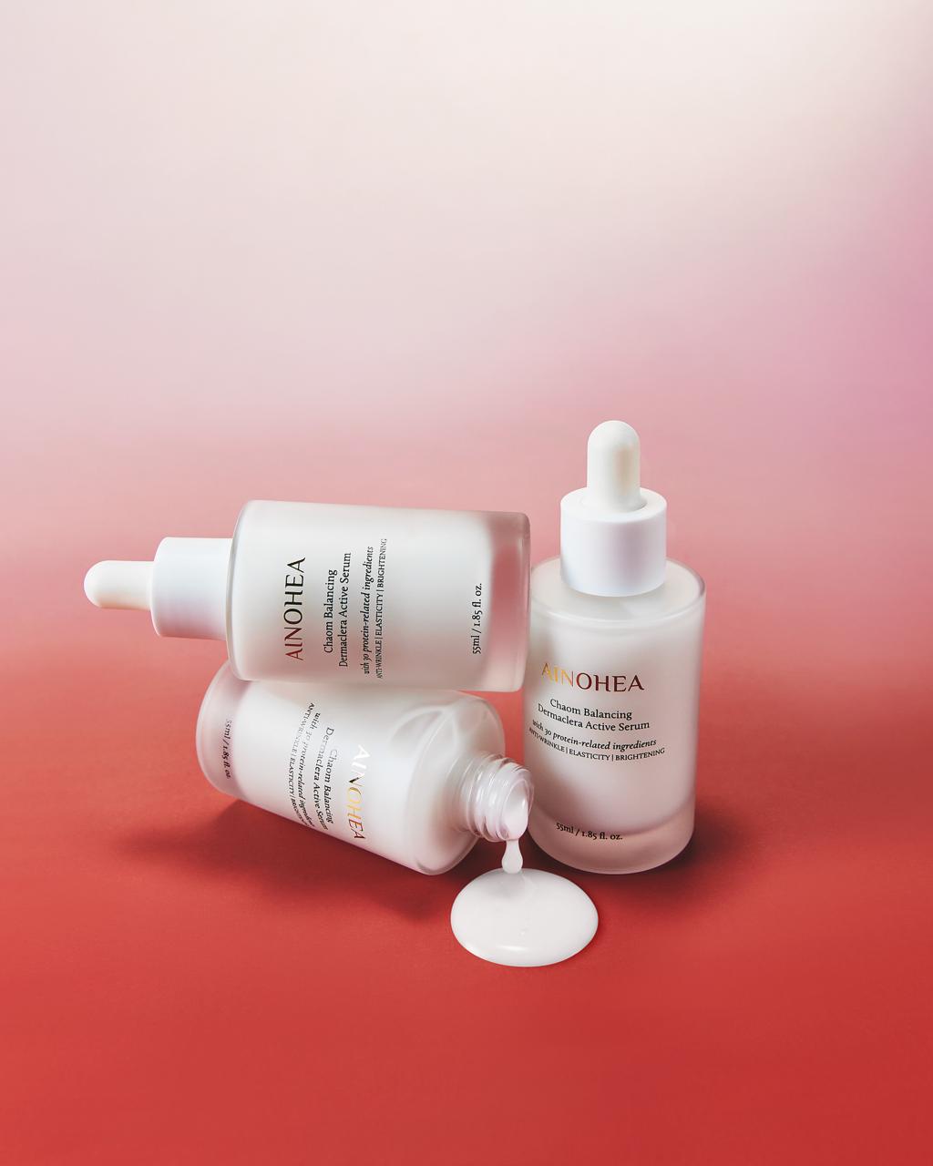 CHAOM Balancing Dermaclera Active Serum, pe fundal roz